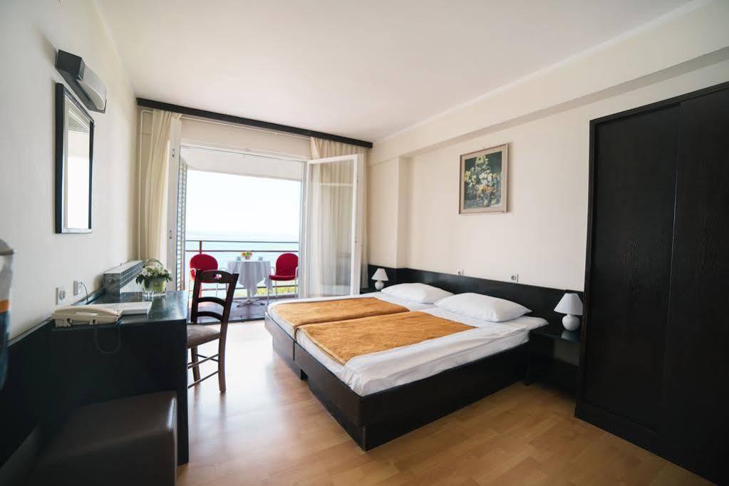 Hotel Zagreb Crikvenica Dış mekan fotoğraf