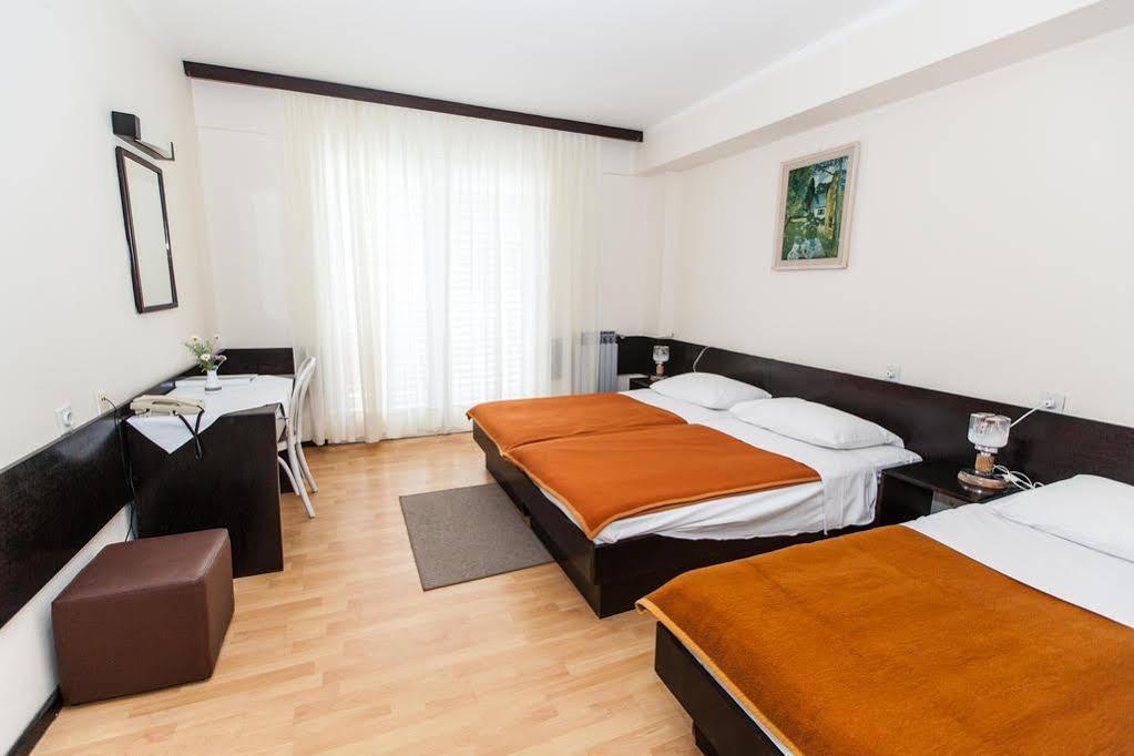 Hotel Zagreb Crikvenica Dış mekan fotoğraf