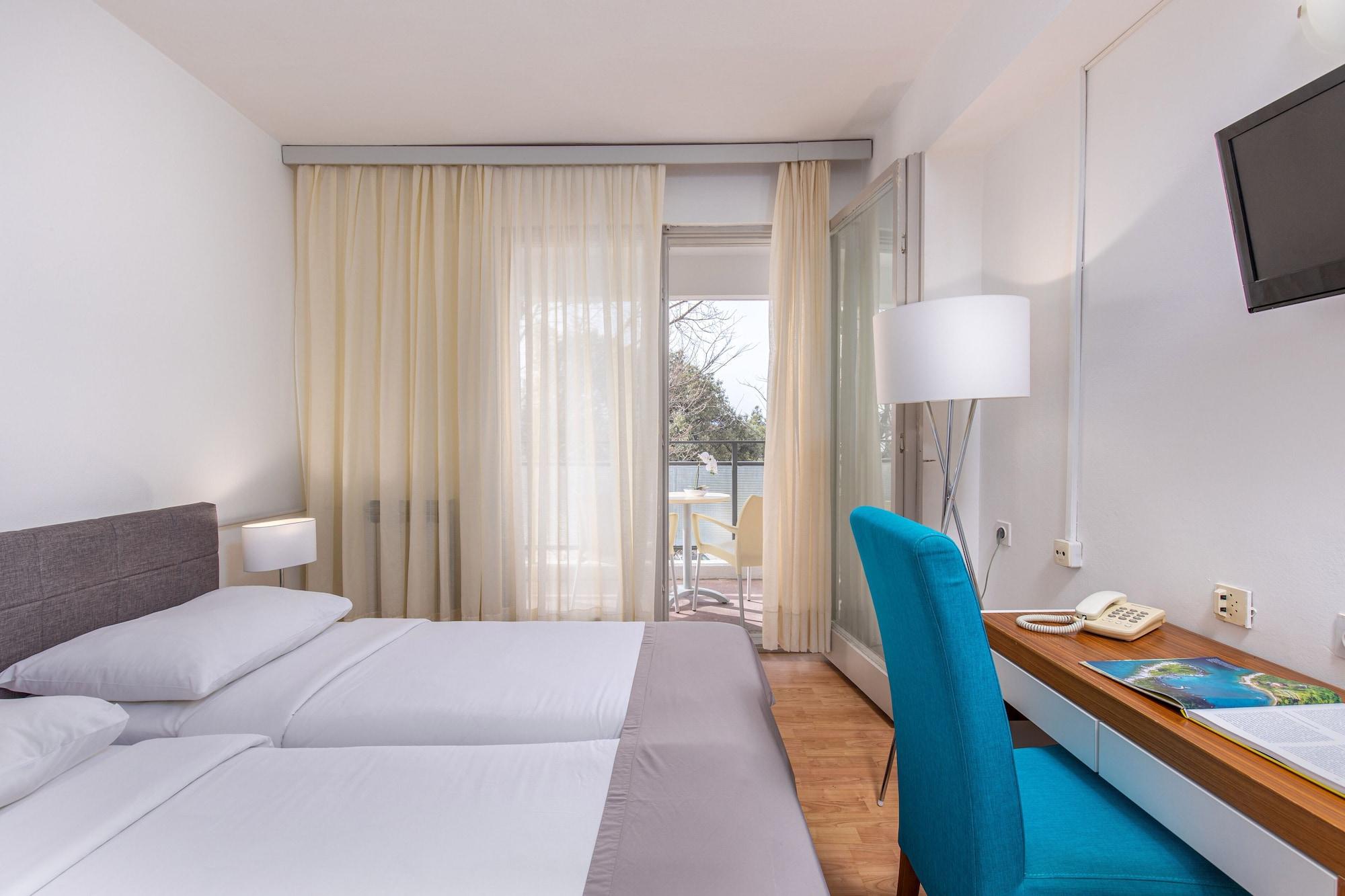 Hotel Zagreb Crikvenica Dış mekan fotoğraf