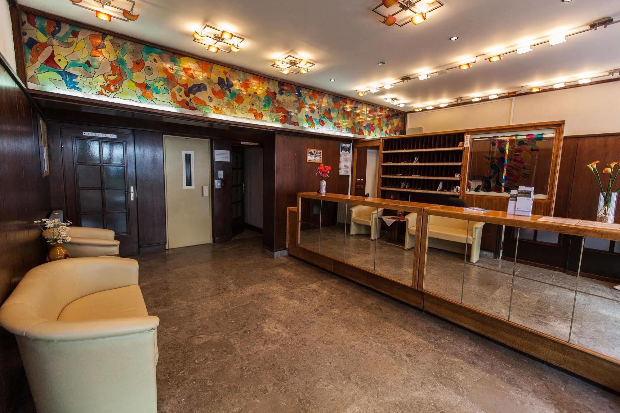 Hotel Zagreb Crikvenica Dış mekan fotoğraf
