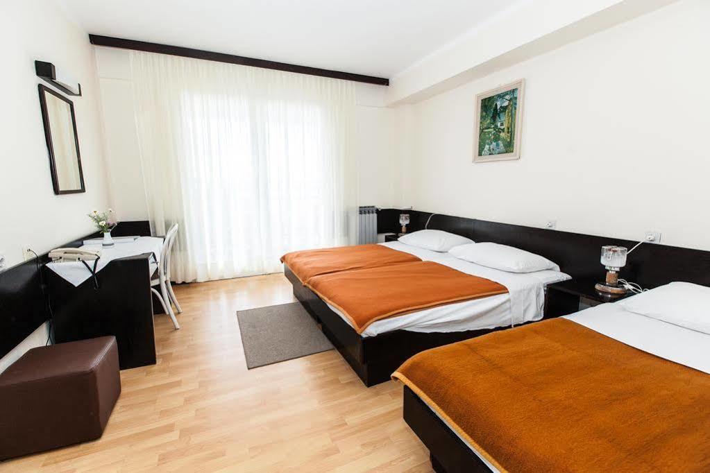 Hotel Zagreb Crikvenica Dış mekan fotoğraf